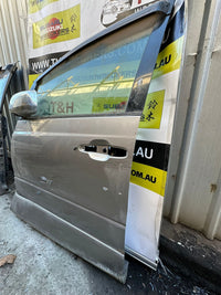 2000 - 2006 Toyota Estima ACR30 Left Front Door