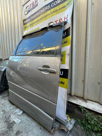 2000 - 2006 Toyota Estima ACR30 Right Rear Door