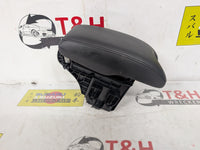 Console Lid, 2016, Honda, HR-V, VTI-L, II RU | T&H Wreckers