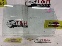 2016 2016 Kia Sorento UM C5W7J561F Left Rear Door Glass
