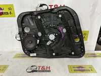2016 2016 Kia Sorento UM C5W7J561F Left Front Window Regulator/Motor