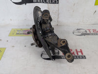 2016 2016 Kia Sorento UM C5W7J561F Right Front Hub Assembly