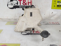 Dec 2011 to Jan 2015- Toyota Prius/Prius C NHP10R- Washer Bottle- with H/Lamp Washers Type | T&H Wreckers
