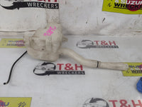 2002 - 2010 Nissan Elgrand E51 Washer Bottle