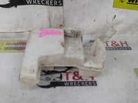2011 - 2017 Volkswagen Jetta 1B Washer Bottle