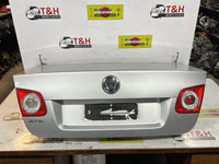 2006 - 2011 Volkswagen Jetta 1KM Bootlid Non Spoiler Type