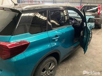 2019 2019 Suzuki Vitara IV LY APK 416 Right Rear Door Glass
