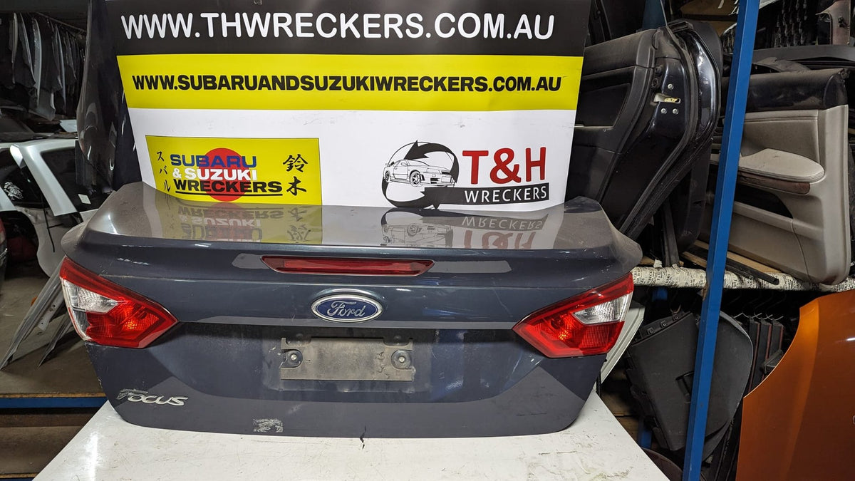 2011 - 2015 Ford Focus LW Bootlid Non Spoiler Type