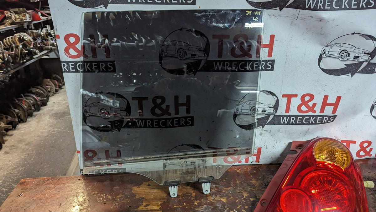 2005 - 2018 Suzuki Grand Vitara II JT Left Rear Door Glass