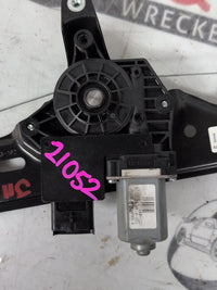 2014 - 2017 Nissan Qashqai J11 Right Front Window Regulator/Motor
