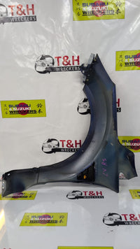 Sep to Dec 2010 - Ford Focus LV RS - Right Front Guard