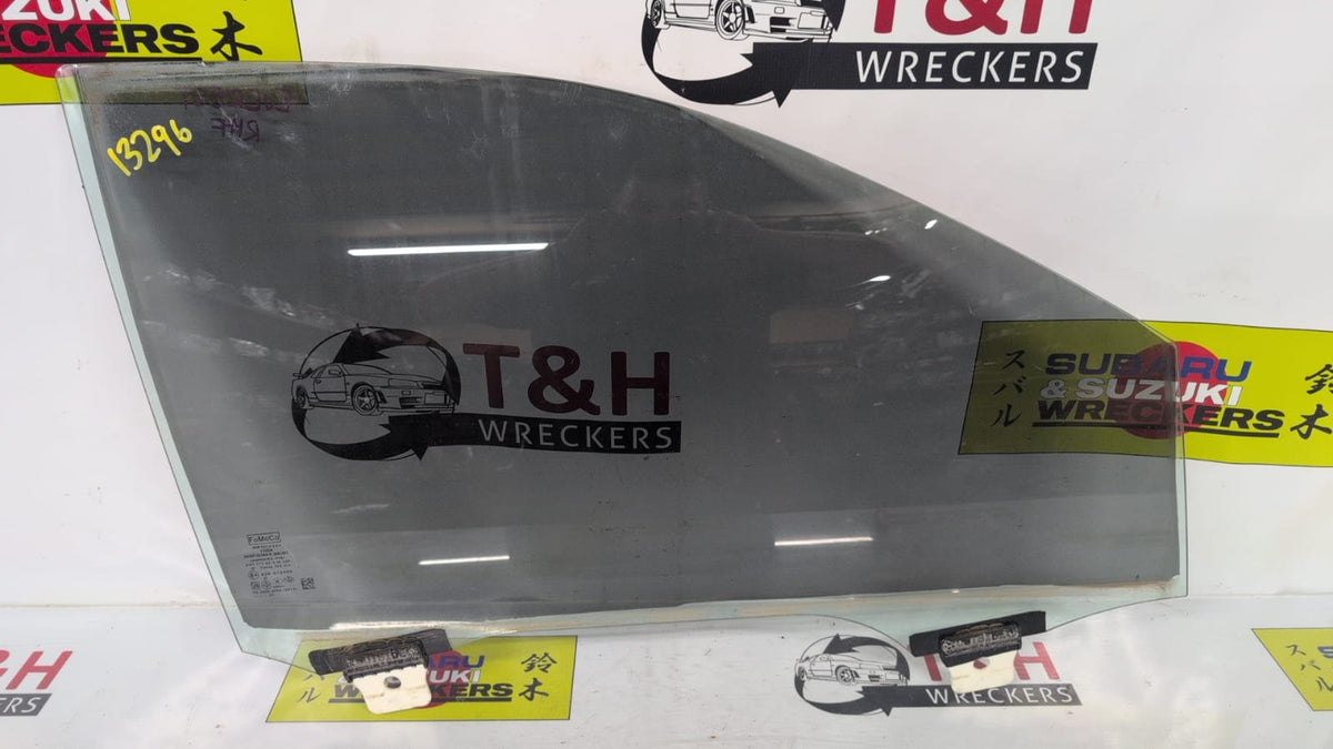 2020 Ford Everest U268 AXXMA - Right Front Door Glass