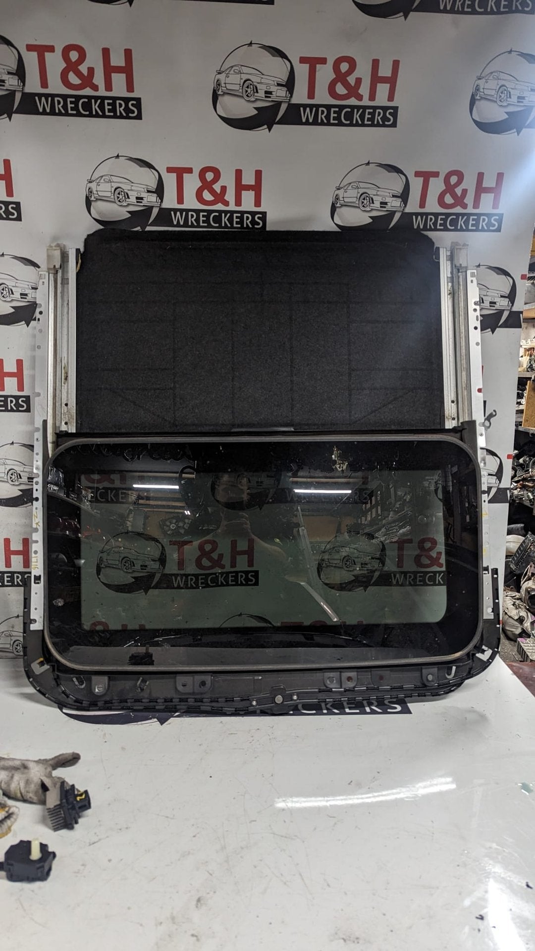 2015 Mitsubishi Outlander III ZK JMFXTGF8WGZ001086 - Roof Glass/Sunroof/T