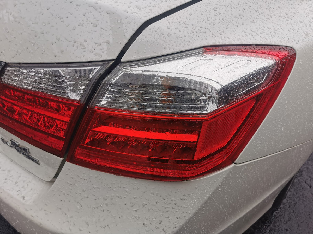 2013-2016 Honda Accord 9th Gen Right Taillight Body Mounted Non-Hybrid