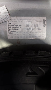 2006 - 2011 Volkswagen Jetta Washer Bottle | Single Washer Pump Type