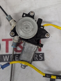 2000-2005 Toyota Avalon X10 - - Left Rear Window Regulator/Motor