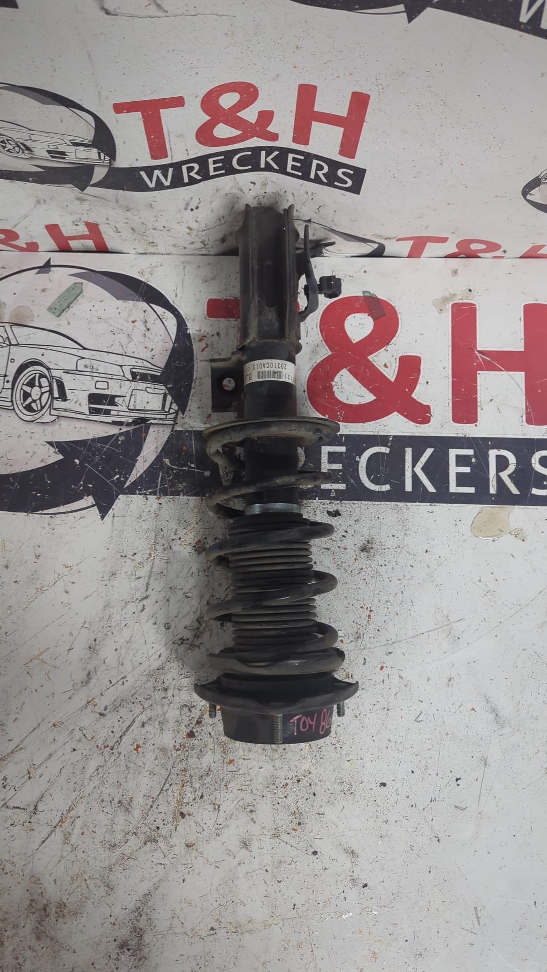 Toyota 86 ZN6 2012-2021 - - Left Front Strut