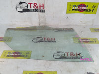 2000 - 2006 Mitsubishi Pajero Right Front Door Glass