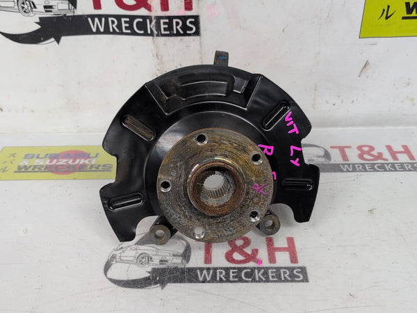0Suzuki Vitara IV LY - 2016-2024 - Right Front Hub Assembly