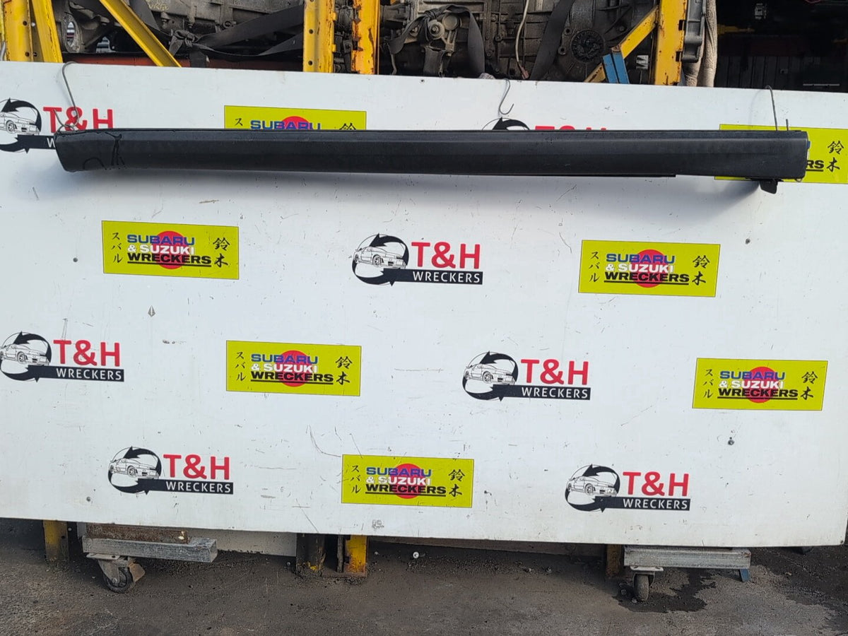 Nov 2002 to Jun 2005 - Subaru Impreza - Side Step/Skirt - LH Side Only