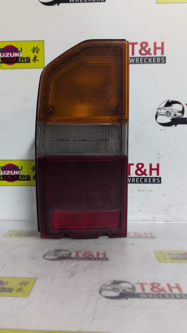 1988-1991 Suzuki Vitara ET - - Left Taillight