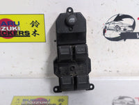 Dec 2001 to Feb 2007 - Honda CR-V RD7 - Right Front Master Power Window Switch