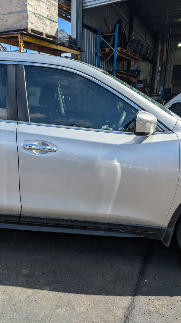 Feb 2014 to Jul 2022 - Nissan X-Trail T32 - Right Front Door