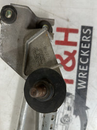 2001 - 2007 Nissan Stagea M35 Wiper Linkage