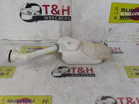 2013 2013 Nissan Dualis J10 Washer Bottle