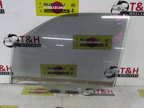 Sep 2005 to Aug 2015 - Nissan Navara D40 VIN MNT - Left Front Door Window