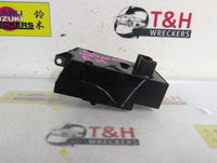 Aug 1993 to Aug 2001 - Honda Integra - Right Front Master Power Window Switch