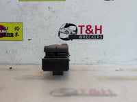 2015 - 2017 Subaru XV I GP 4WD Master Power Window Switch