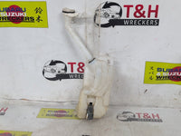2013 2013 Nissan Dualis J10 Washer Bottle