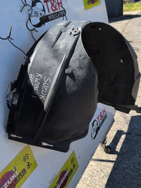2010 - 2016 Suzuki Kizashi FR Right Guard Liner