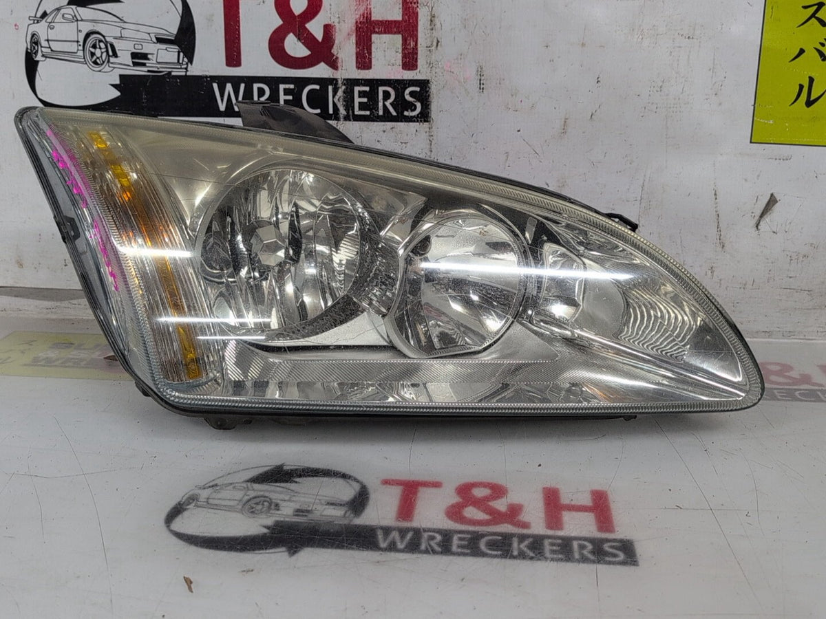 Jun 2005 to Apr 2009 - Ford Focus LS LT - Right Headlight