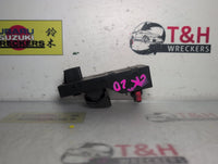 Oct 1995 to Oct 2000 - Honda Civic EK Hatchback - Right Front Window Switch