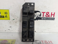 Nov 1989 to Apr 1993 - Nissan Pintara U12 - Power Window Switch