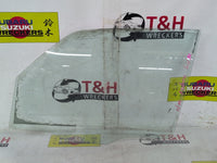2001 2001 Mitsubishi Pajero Left Front Door Glass
