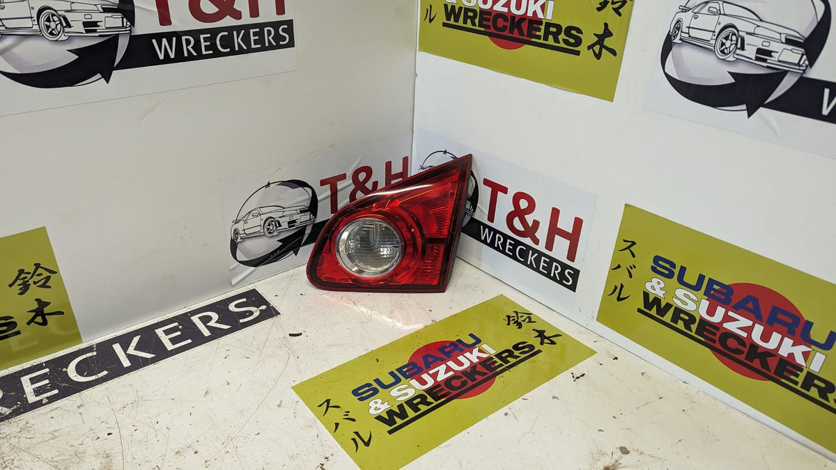 2007-2009 Nissan Dualis J10 - - Right Tailgate Light