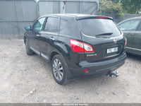 2011 2011 Nissan Dualis Left Front Door