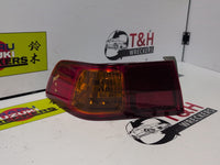Oct 2000 to Aug 2002 - Toyota Camry Sedan - Left Taillight - Sk20