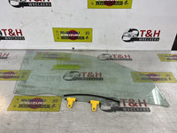 2015 - 2025 Suzuki Vitara LY FWD Right Front Door Glass