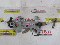 1995 - 2002 Toyota Hilux Surf KZN185 Tailgate Regulator