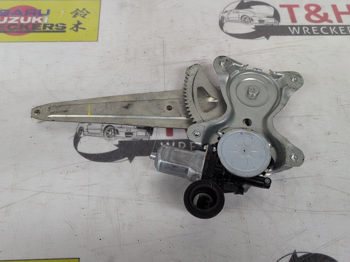 2005-2016 Toyota Yaris - Left Rear Window Regulator/Motor
