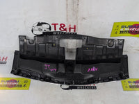 2013 2013 Suzuki Grand Vitara JT JB424W Grille