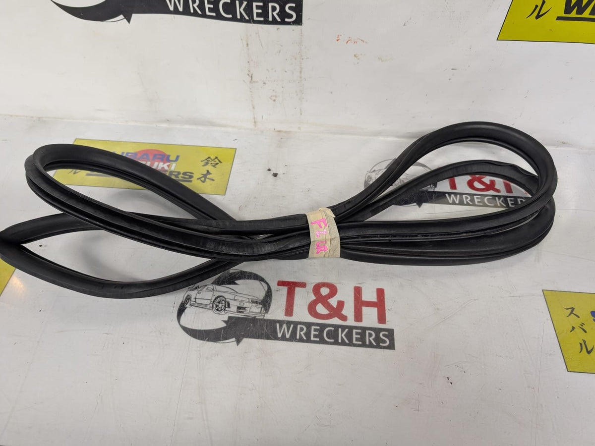 2011-2017 Suzuki Swift IV FZ - Body Seal Rubber