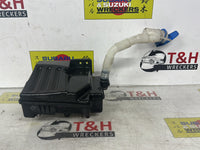 2006 - 2011 Volkswagen Jetta Washer Bottle | Single Washer Pump Type