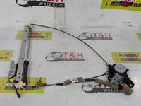 2015 - 2024 Nissan Navara D23 Rear Windscreen Regulator
