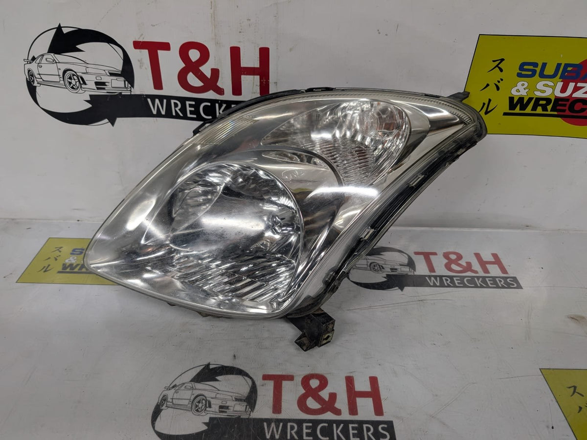 2005 Suzuki Swift III EZ - Left Headlight