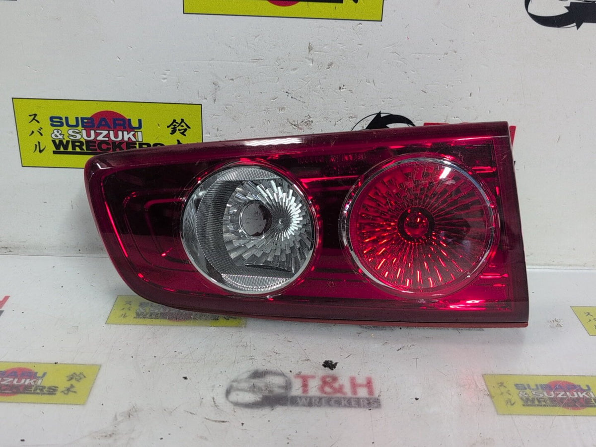 Jun 2005 to Sep 2007 - Mazda Mazda2 DY2 Neo Maxx - Left Tailgate Light